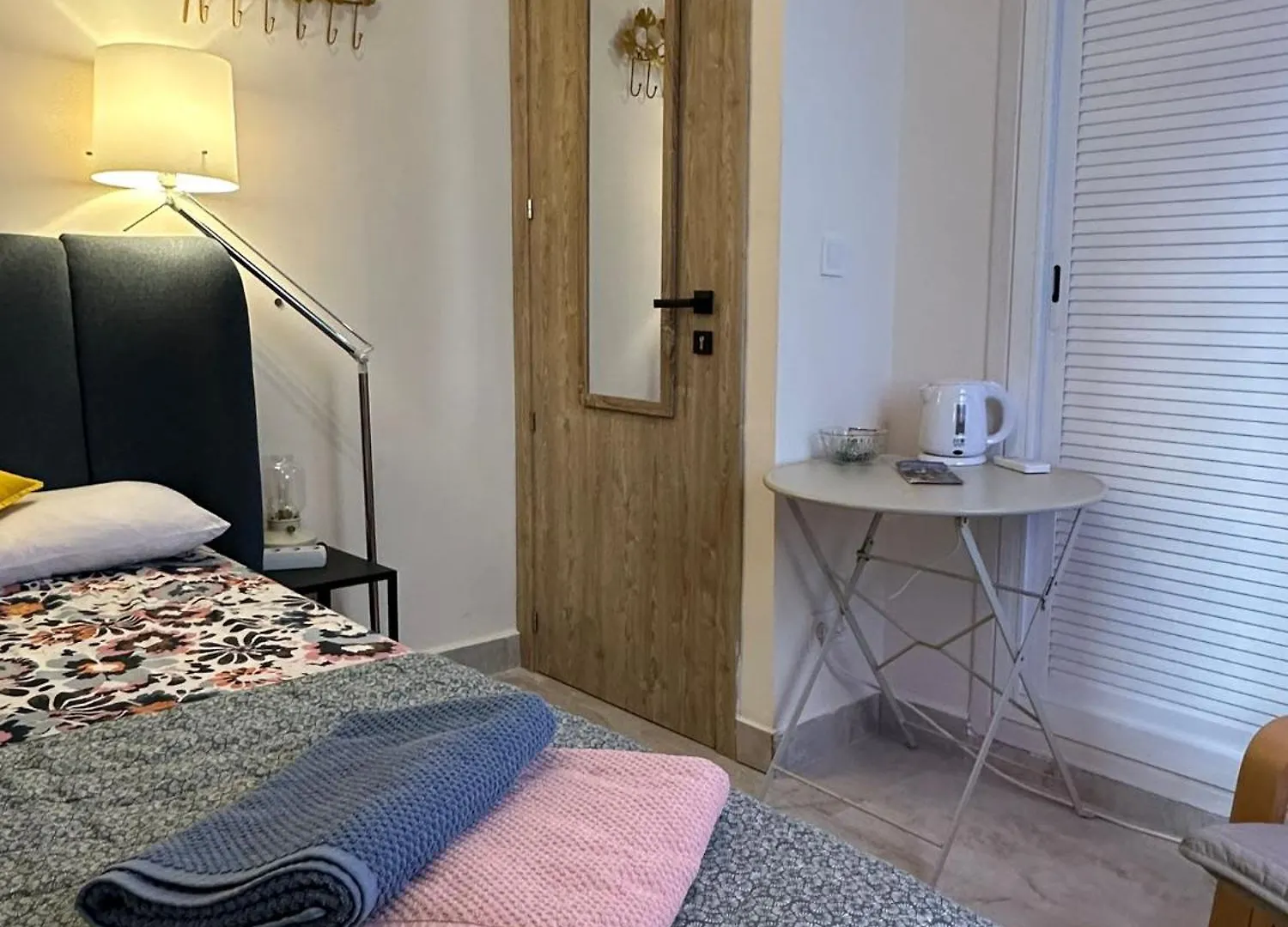 Peaceful Little Bedroom - Shared Home With 2 Cats Málaga